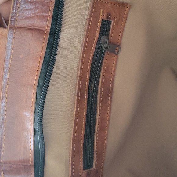 Leather Tote bag - EUC - Picture 7 of 10